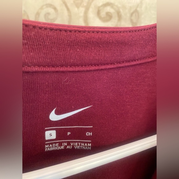 Nike Don Bosco Burgundy Quarter-Zip Top - Picture 3 of 4